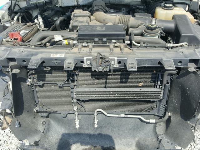 5LMFU27547LJ04312 - 2007 LINCOLN NAVIGATOR Biały zdjęcie 7