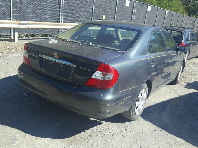 4T1BE32K12U577430 - 2002 TOYOTA CAMRY LE GREEN photo 4