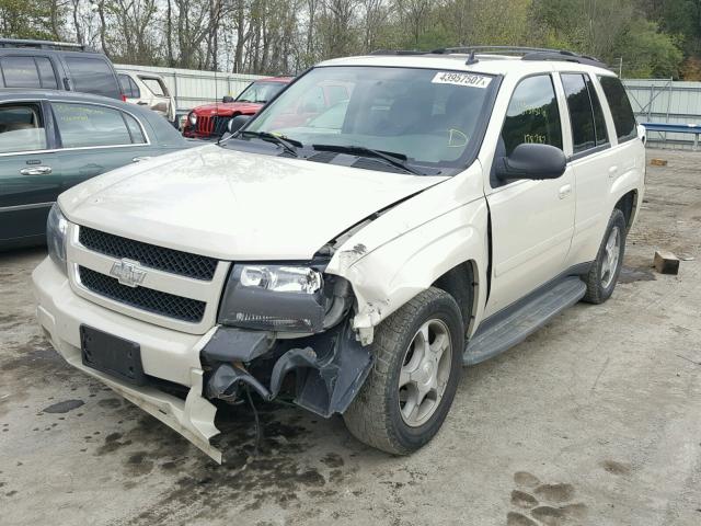 1GNDT33S292103209 - 2009 CHEVROLET TRAILBLAZE CREAM photo 2