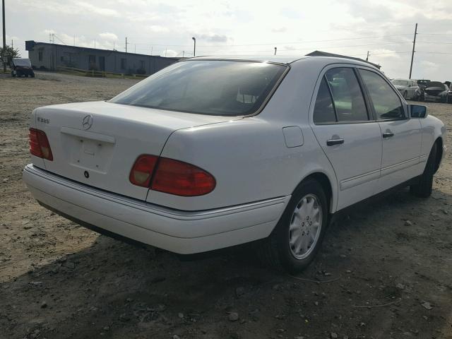 WDBJF65F2WA652199 - 1998 MERCEDES-BENZ E WHITE photo 4