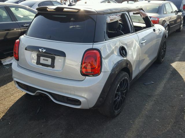 WMWXP7C5XG2A44175 - 2016 MINI COOPER SILVER photo 4