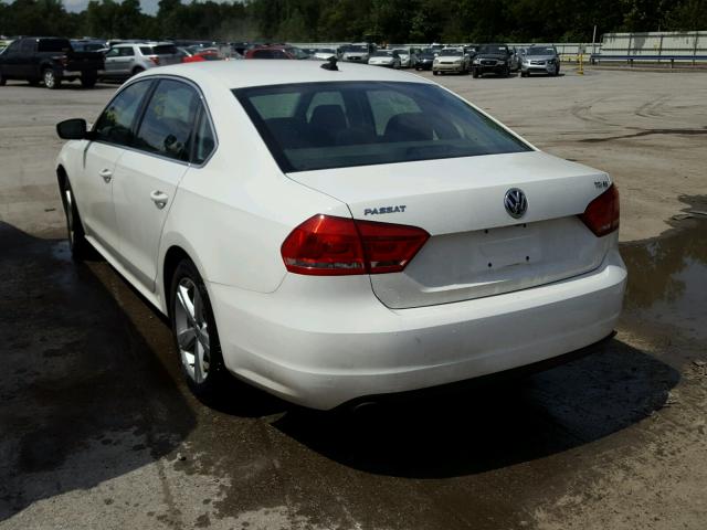 1VWBN7A33EC111365 - 2014 VOLKSWAGEN PASSAT SE WHITE photo 3