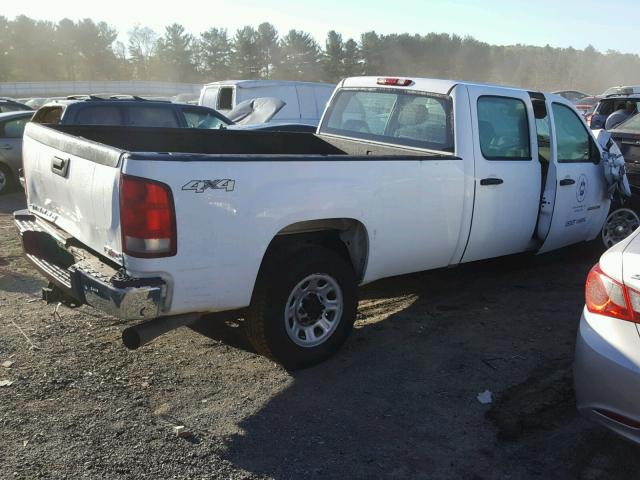 1GT12ZC84EF112311 - 2014 GMC SIERRA K25 WHITE photo 4