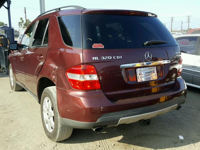 4JGBB22E97A195975 - 2007 MERCEDES-BENZ ML 320 CDI MAROON photo 3