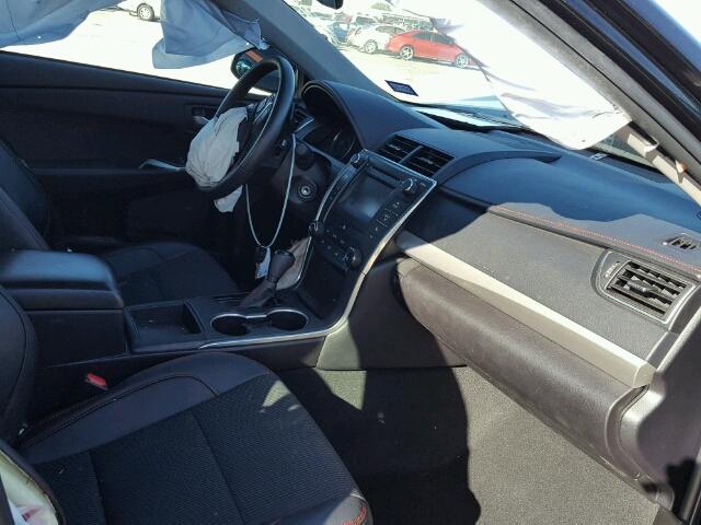 4T1BF1FK5GU254825 - 2016 TOYOTA CAMRY LE შავი ფოტო 5