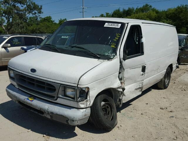 1FTRE1425YHB47177 - 2000 FORD ECONOLINE WHITE photo 2