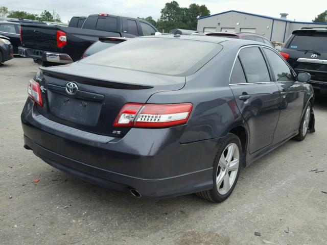 4T1BF3EK8AU079393 - 2010 TOYOTA CAMRY BASE GRAY photo 4