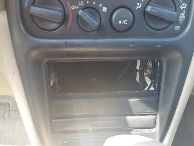 1Y1SK5288YZ409062 - 2000 CHEVROLET GEO PRIZM 白色 照片 9