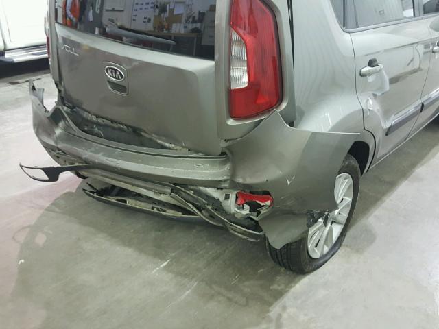 KNDJT2A66C7375249 - 2012 KIA SOUL + GRAY photo 9