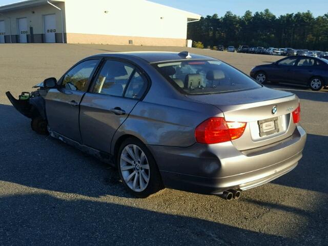 WBAPK7G50BNN86978 - 2011 BMW 328 XI Մոխրագույն լուսանկար 3