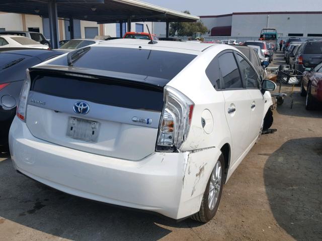 JTDKN3DP5E3064026 - 2014 TOYOTA PRIUS PLUG WHITE photo 4