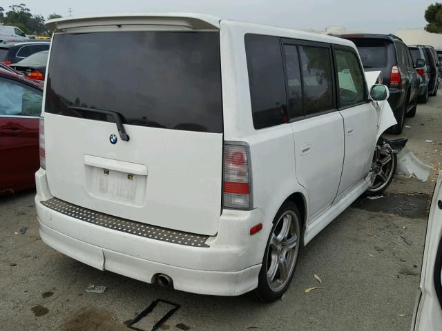 JTLKT334564108099 - 2006 TOYOTA SCION XB Weiß Foto 4
