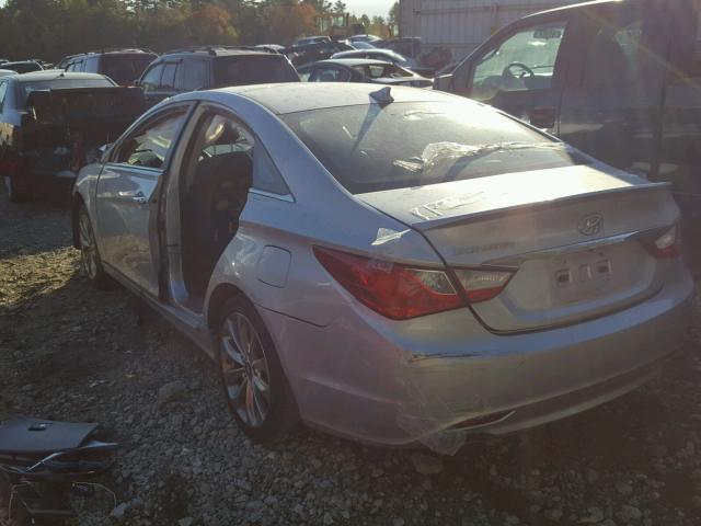 5NPEC4AC7DH578389 - 2013 HYUNDAI SONATA SE SILVER photo 3