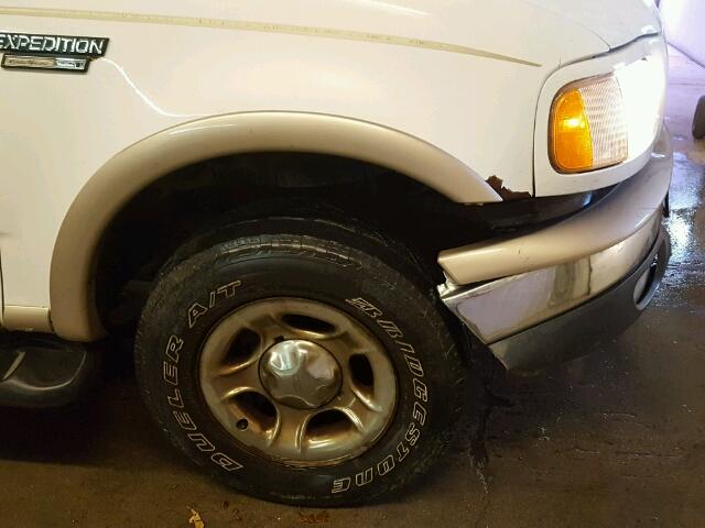 1FMPU18L6XLB30439 - 1999 FORD EXPEDITION WHITE photo 9