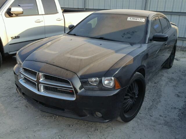 2C3CDXBG1DH624870 - 2013 DODGE CHARGER BLACK photo 2