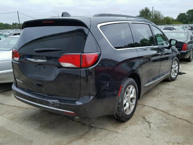 2C4RC1BG2HR804560 - 2017 CHRYSLER PACIFICA T BLACK photo 4