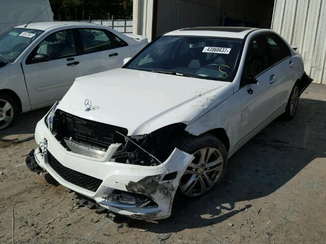 WDDGF4HB9DR290384 - 2013 MERCEDES-BENZ C 250 WHITE photo 2