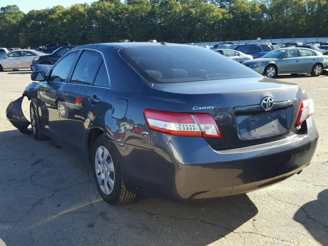 4T1BF3EK1AU065304 - 2010 TOYOTA CAMRY BASE GRAY photo 3