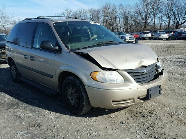 1C4GP45R05B112754 - 2005 CHRYSLER TOWN & COU GOLD photo 1