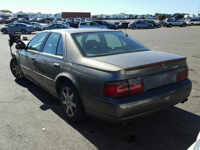 1G6KY549X3U284972 - 2003 CADILLAC SEVILLE TAN photo 3