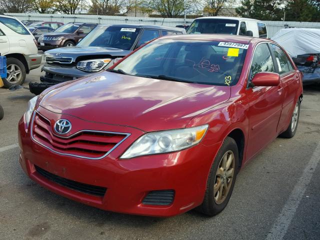 4T4BF3EK5AR072228 - 2010 TOYOTA CAMRY BASE RED photo 2