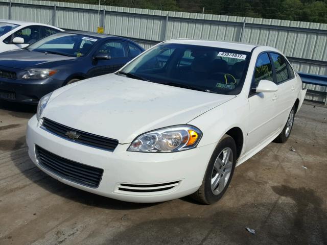 2G1WB57K291211283 - 2009 CHEVROLET IMPALA LS WHITE photo 2