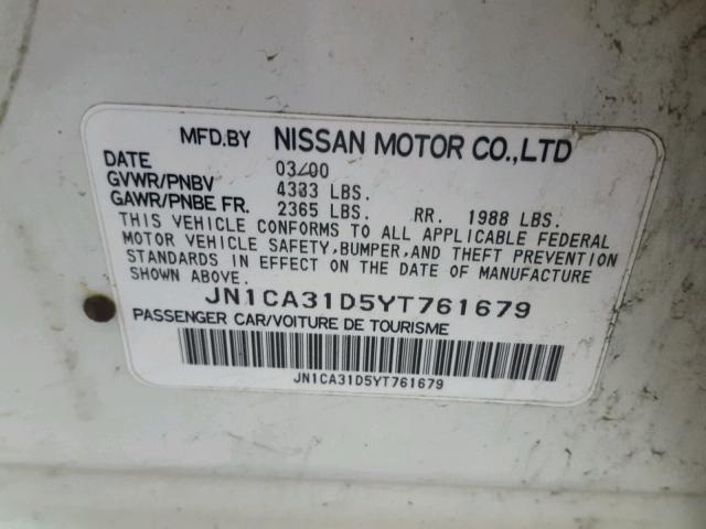 JN1CA31D5YT761679 - 2000 NISSAN MAXIMA GLE WHITE photo 10