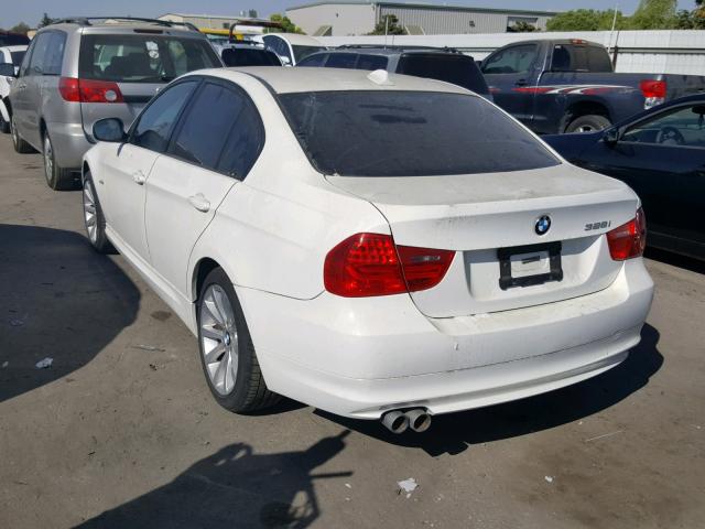 WBAPH5G52BNM83628 - 2011 BMW 328I WHITE photo 3