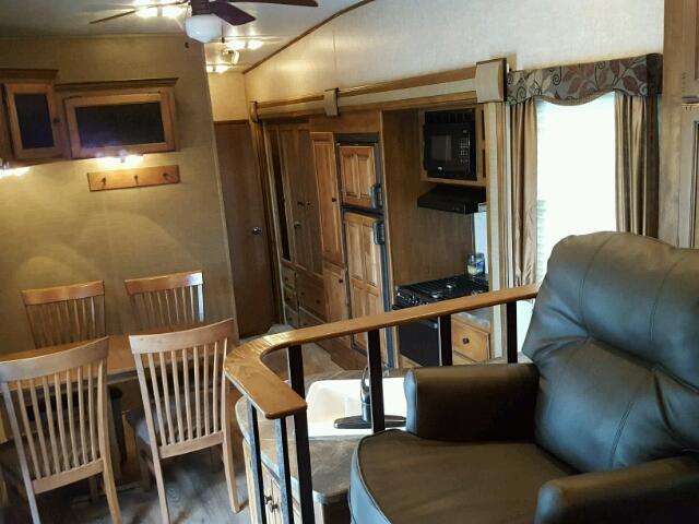 4YDF33328E1530103 - 2014 KEYSTONE SPRINTER TWO TONE photo 7