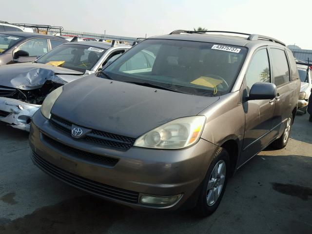 5TDZA22C24S131148 - 2004 TOYOTA SIENNA XLE GRAY photo 2