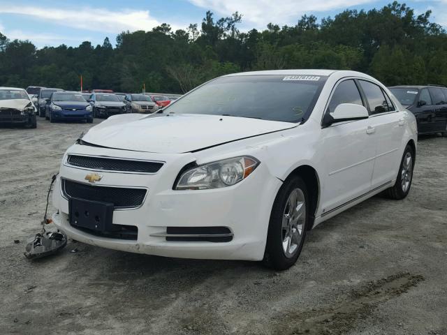 1G1ZH57B29F126447 - 2009 CHEVROLET MALIBU 1LT WHITE photo 2