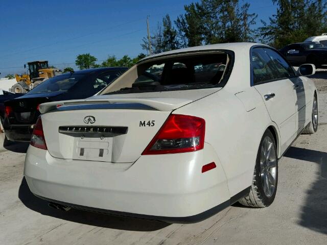 JNKAY41EX3M004129 - 2003 INFINITI M45 WHITE photo 4