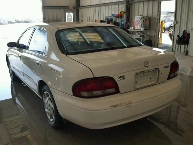 1YVGF22D7X5850031 - 1999 MAZDA 626 WHITE photo 3