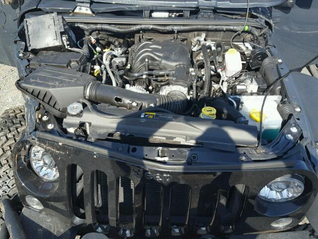 1C4AJWAG4HL711694 - 2017 JEEP WRANGLER S 黑色 照片 7