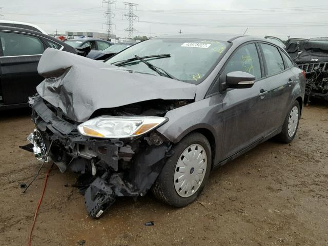 1FADP3F28EL258334 - 2014 FORD FOCUS GRAY photo 2