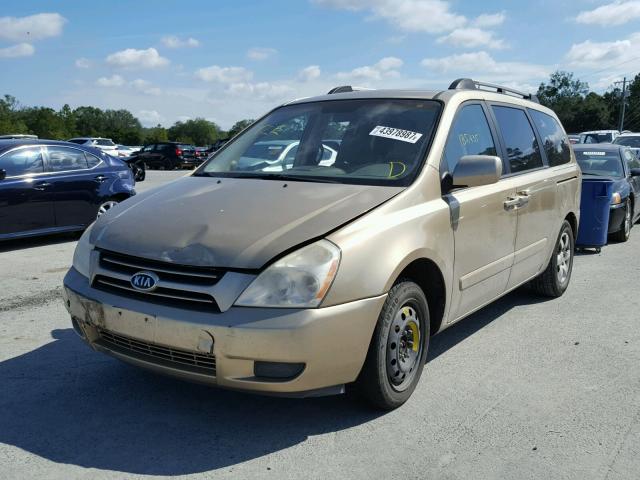 KNDMB233566080057 - 2006 KIA SEDONA EX TAN photo 2