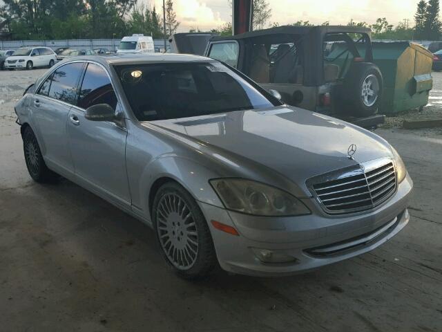 WDDNG71X57A057018 - 2007 MERCEDES-BENZ S 550 SILVER photo 1