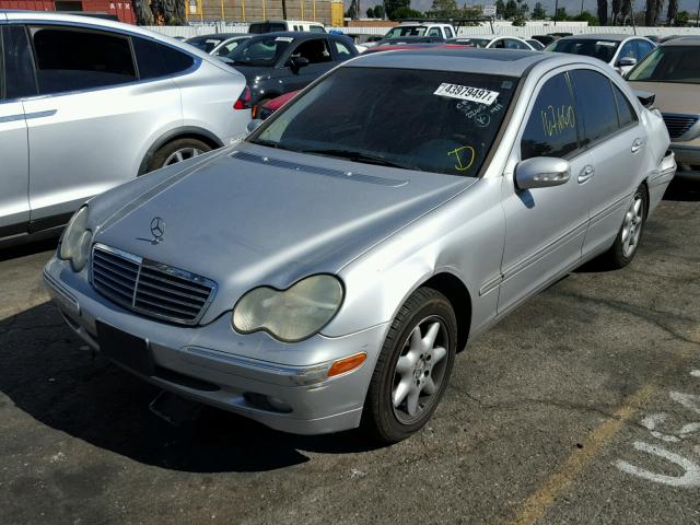 WDBRF64J42F236192 - 2002 MERCEDES-BENZ C 320 SILVER photo 2