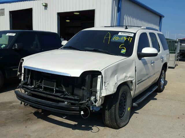 1GKUCEEF4AR286908 - 2010 GMC YUKON WHITE photo 2