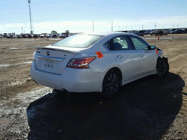 1N4AL3AP3FN351589 - 2015 NISSAN ALTIMA 2.5 WHITE photo 4