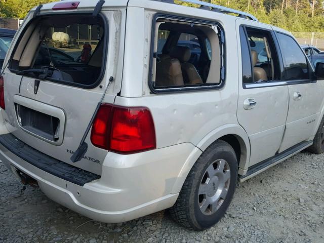 5LMFU28506LJ19337 - 2006 LINCOLN NAVIGATOR WHITE photo 9
