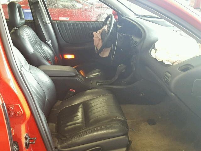 1G2WP5216WF331717 - 1998 PONTIAC GRAND PRIX RED photo 5