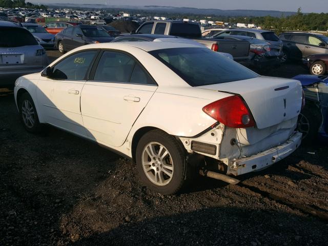 1G2ZG528X54156439 - 2005 PONTIAC G6 WHITE photo 3