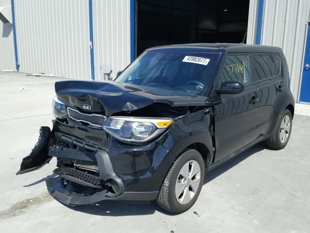 KNDJN2A28F7120789 - 2015 KIA SOUL BLACK photo 2