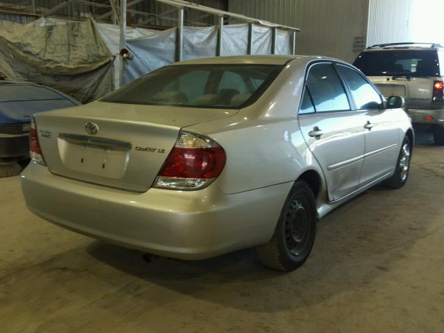 4T1BE32K75U945792 - 2005 TOYOTA CAMRY LE SILVER photo 4