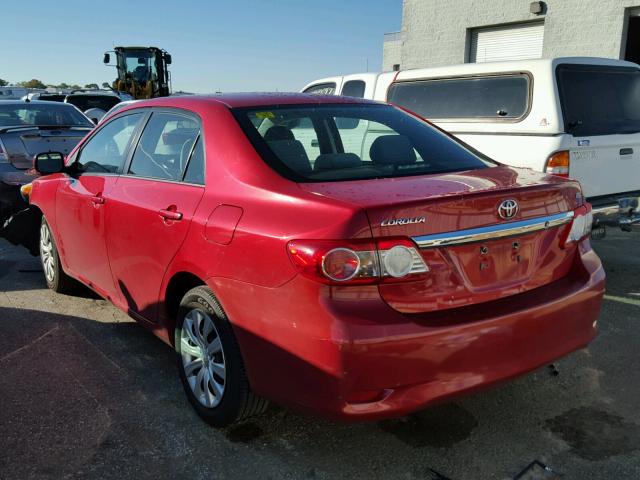 5YFBU4EE6DP123922 - 2013 TOYOTA COROLLA RED photo 3