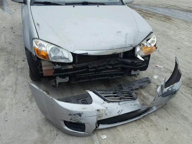 KNAFE221395662200 - 2009 KIA SPECTRA EX SILVER photo 9