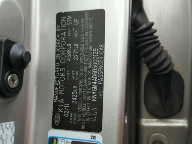 KNAGM4AD6B5000129 - 2011 KIA OPTIMA HYB SILVER photo 10