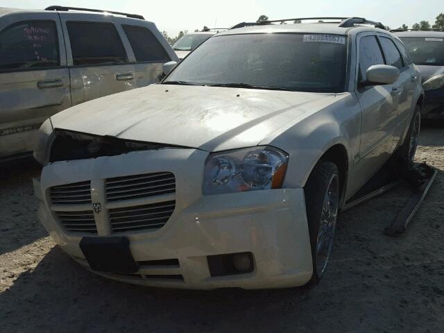 2D4GV58205H509644 - 2005 DODGE MAGNUM R/T WHITE photo 2