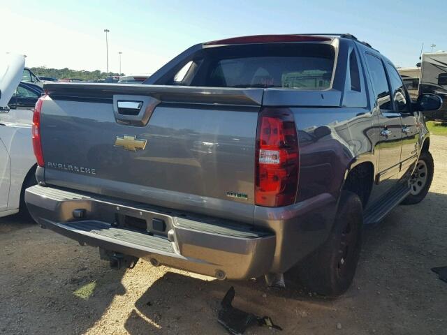 3GNMCFE02BG236482 - 2011 CHEVROLET AVALANCHE 灰色 照片 4